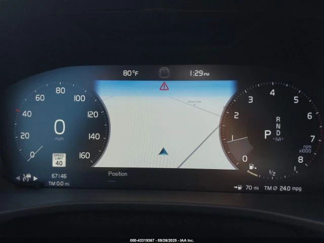 Volvo XC40 T5 R-DESIGN - изображение 10