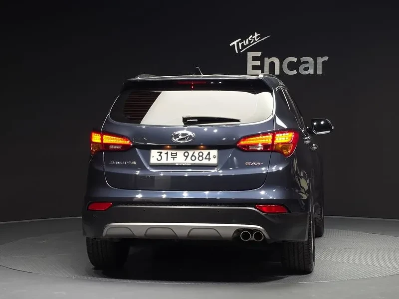 Hyundai Santa fe (E-Vgt) 2.0 2Wd Premium, снимка 4 - Автомобили и джипове - 54999053