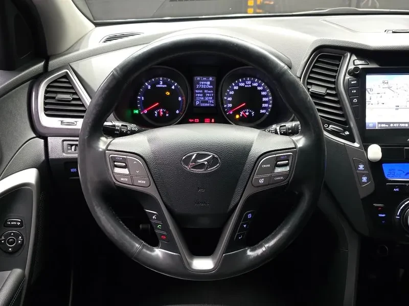 Hyundai Santa fe (E-Vgt) 2.0 2Wd Premium, снимка 13 - Автомобили и джипове - 54999053