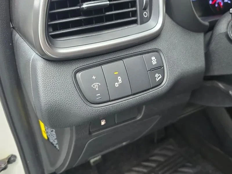 Kia Sorento, снимка 15 - Автомобили и джипове - 56736989