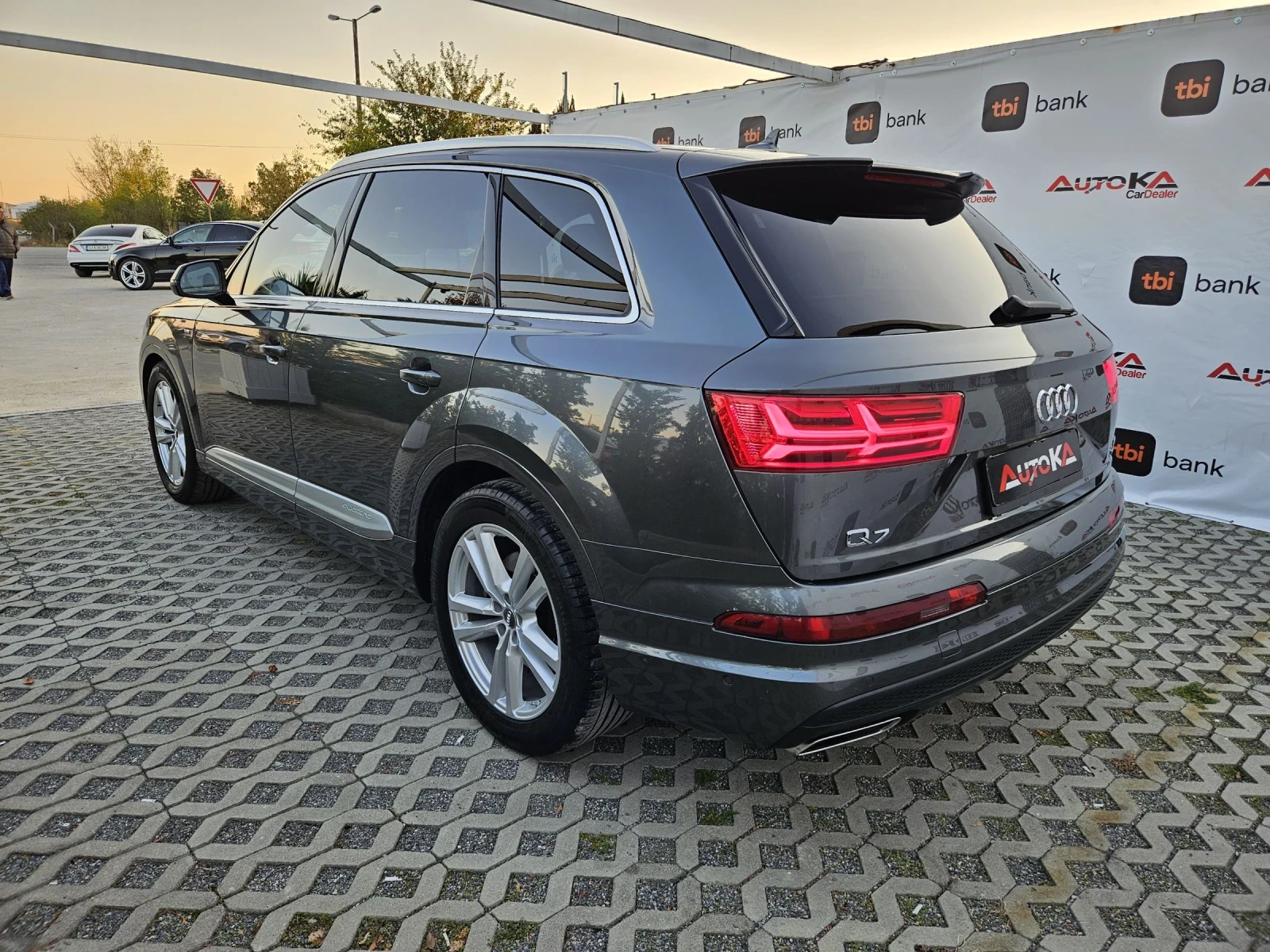 Audi Q7 3.0TDI-272кс= 132.000км= S-LINE= 7МЕСТА= DISTRONIC - изображение 5