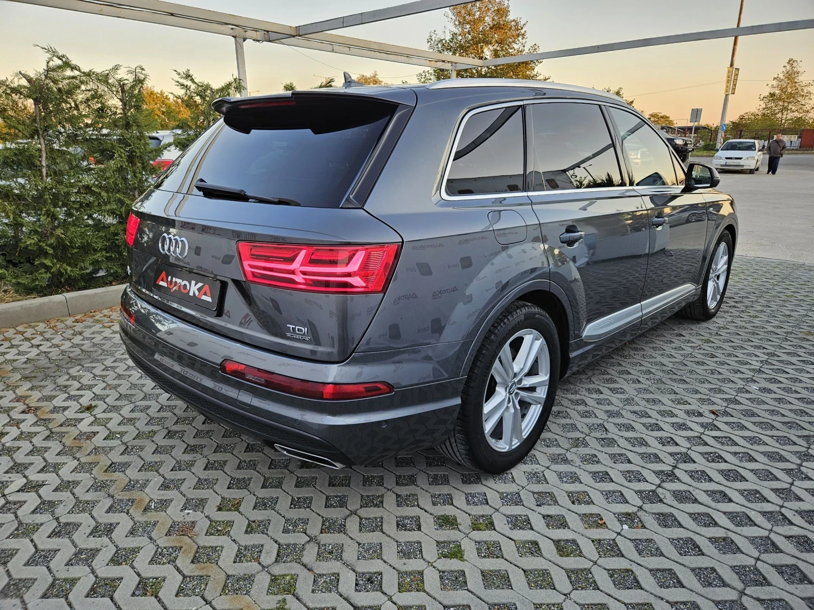 Audi Q7 3.0TDI-272кс= 132.000км= S-LINE= 7МЕСТА= DISTRONIC - изображение 3