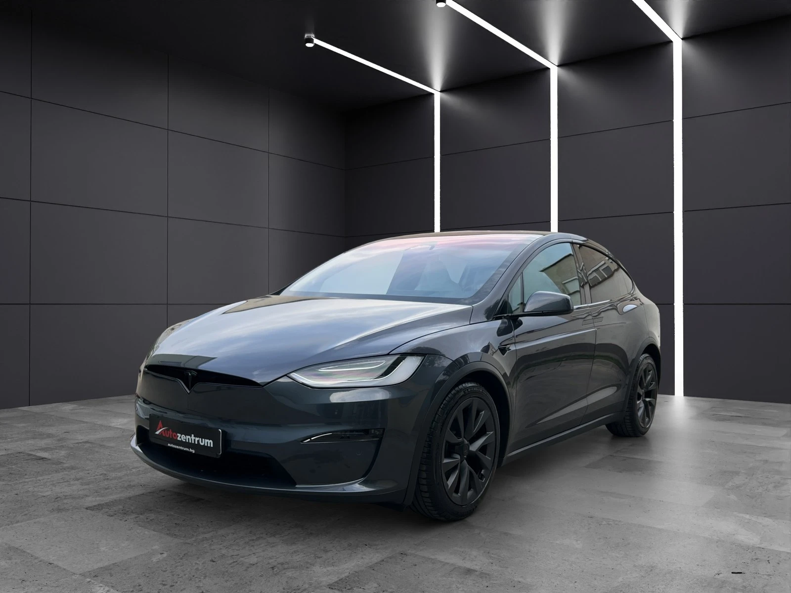 Tesla Model X Plaid - изображение 2