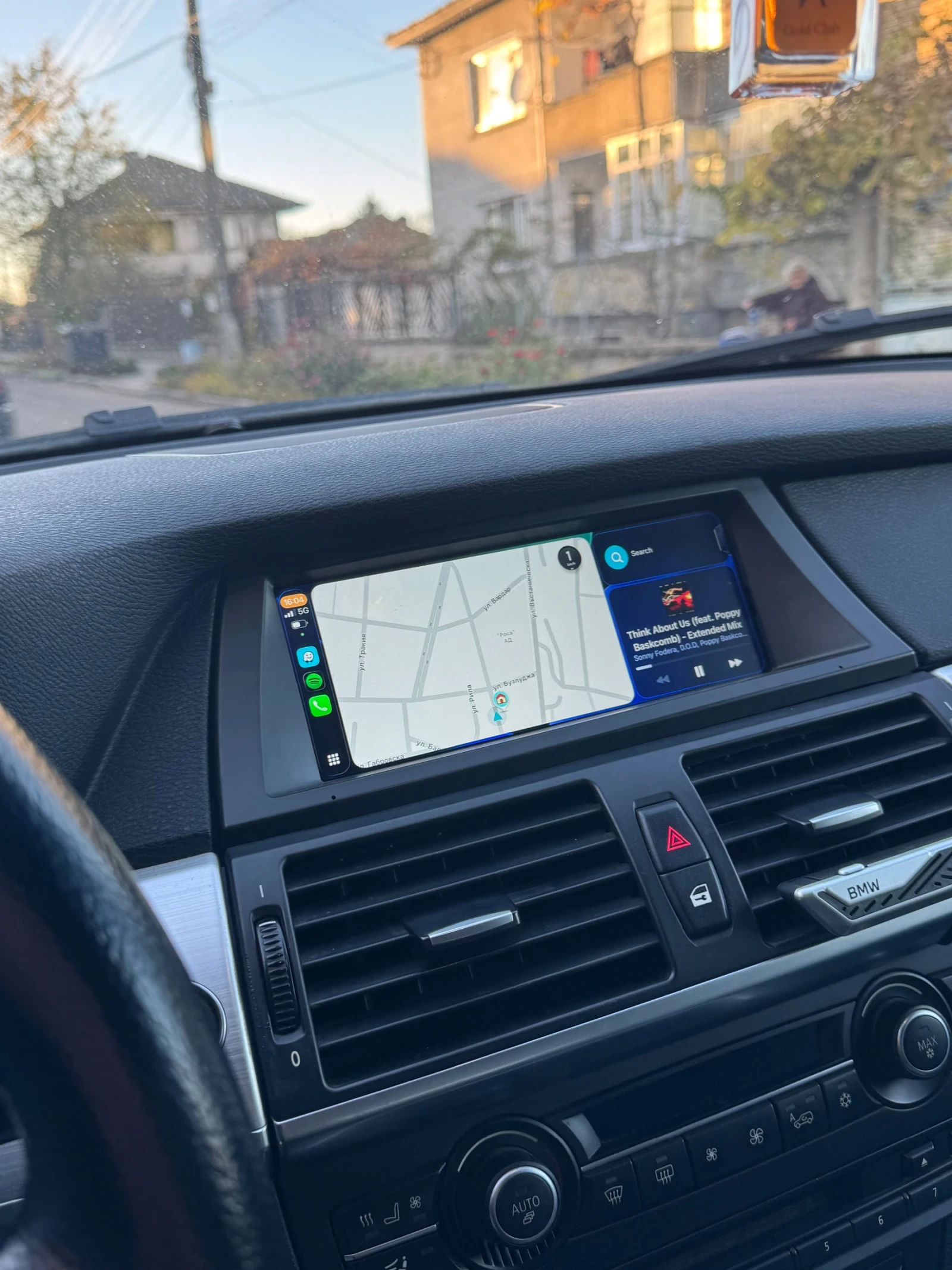 BMW X5 4.8  - изображение 10