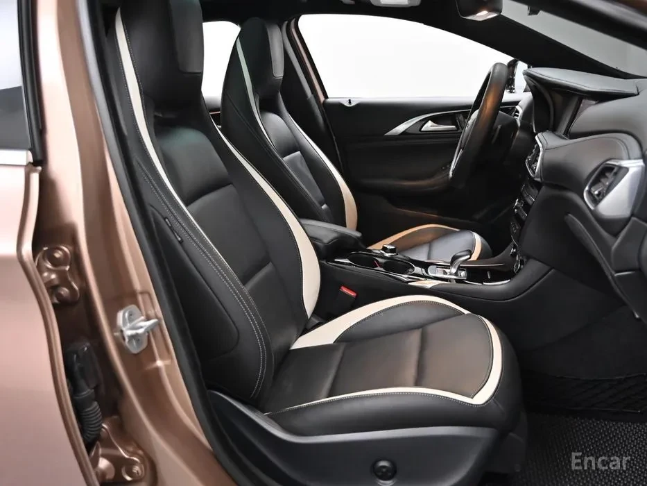Infiniti Q30 2.0T Exclusive Panorama | Mobile.bg � ����������� 9