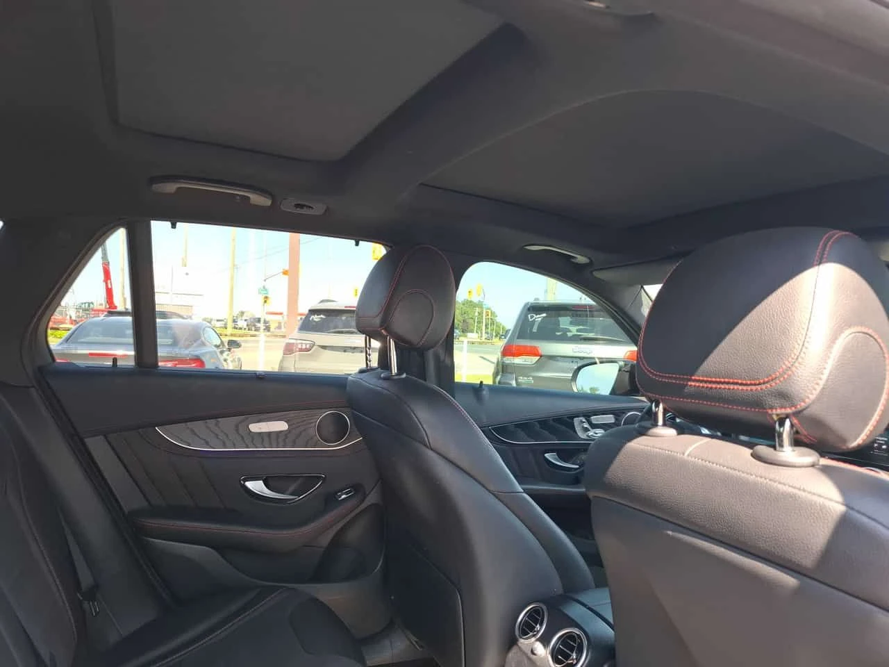 Mercedes-Benz GLC 43 AMG * ЛИЦЕНЗИРАН ДИЛЪР * CARFAX, снимка 13 - Автомобили и джипове - 55579314