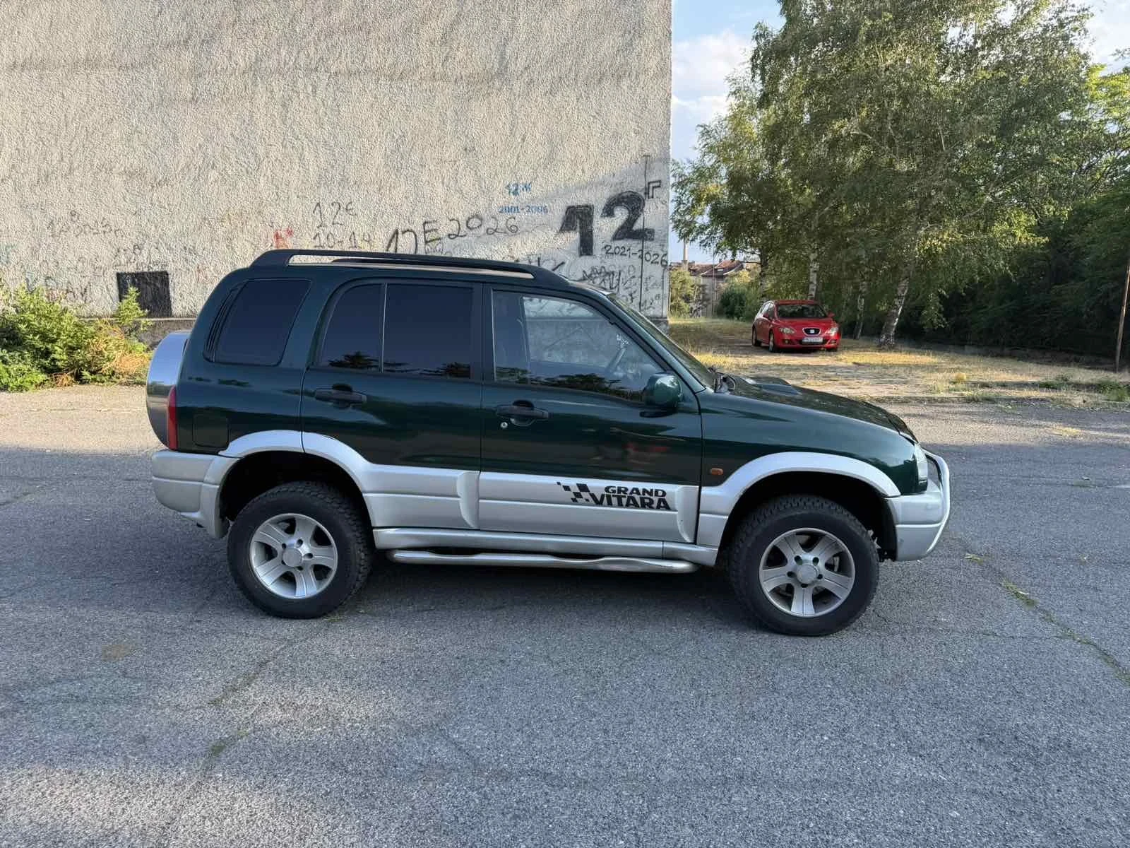 Suzuki Grand vitara 2.0 HDI, снимка 2 - Автомобили и джипове - 55610269
