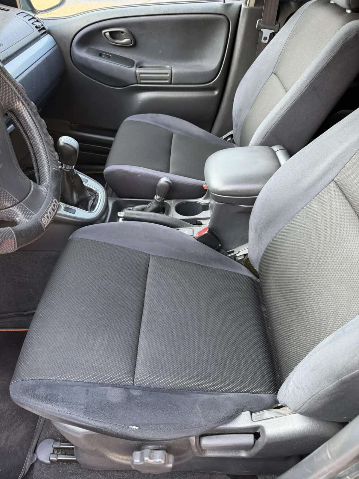 Suzuki Grand vitara 2.0 HDI, снимка 8 - Автомобили и джипове - 55610269