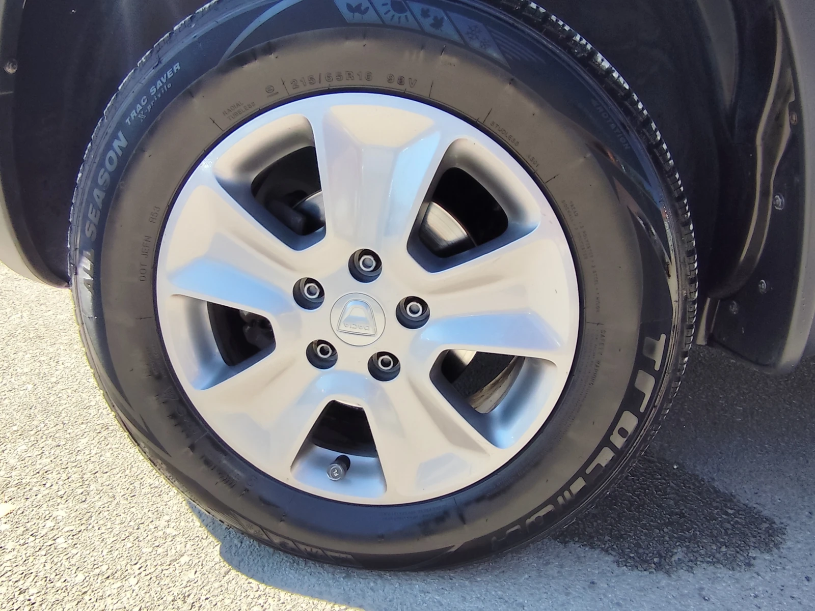 Dacia Duster 1.6i/ГАЗ* CAMERA* ПАРКТРОНИК* КЛИМА* , снимка 17 - Автомобили и джипове - 55739859