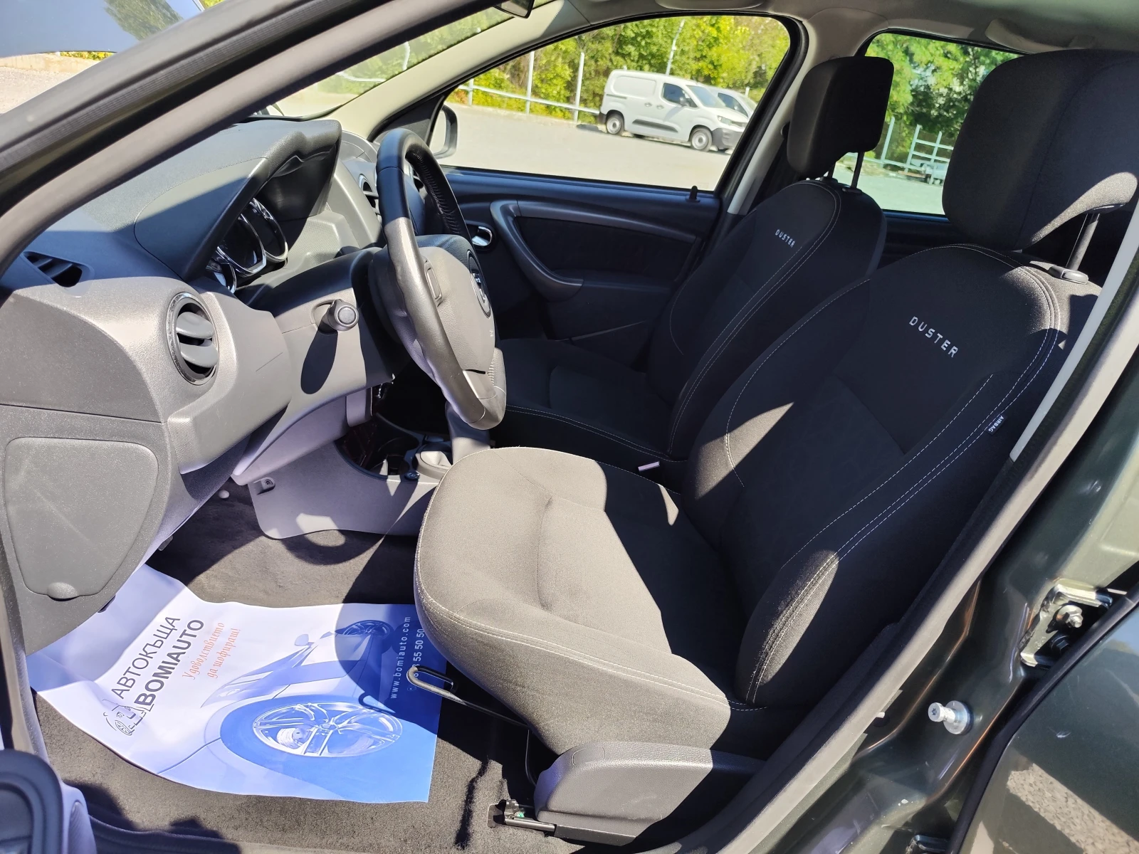 Dacia Duster 1.6i/ГАЗ* CAMERA* ПАРКТРОНИК* КЛИМА* , снимка 7 - Автомобили и джипове - 55739859