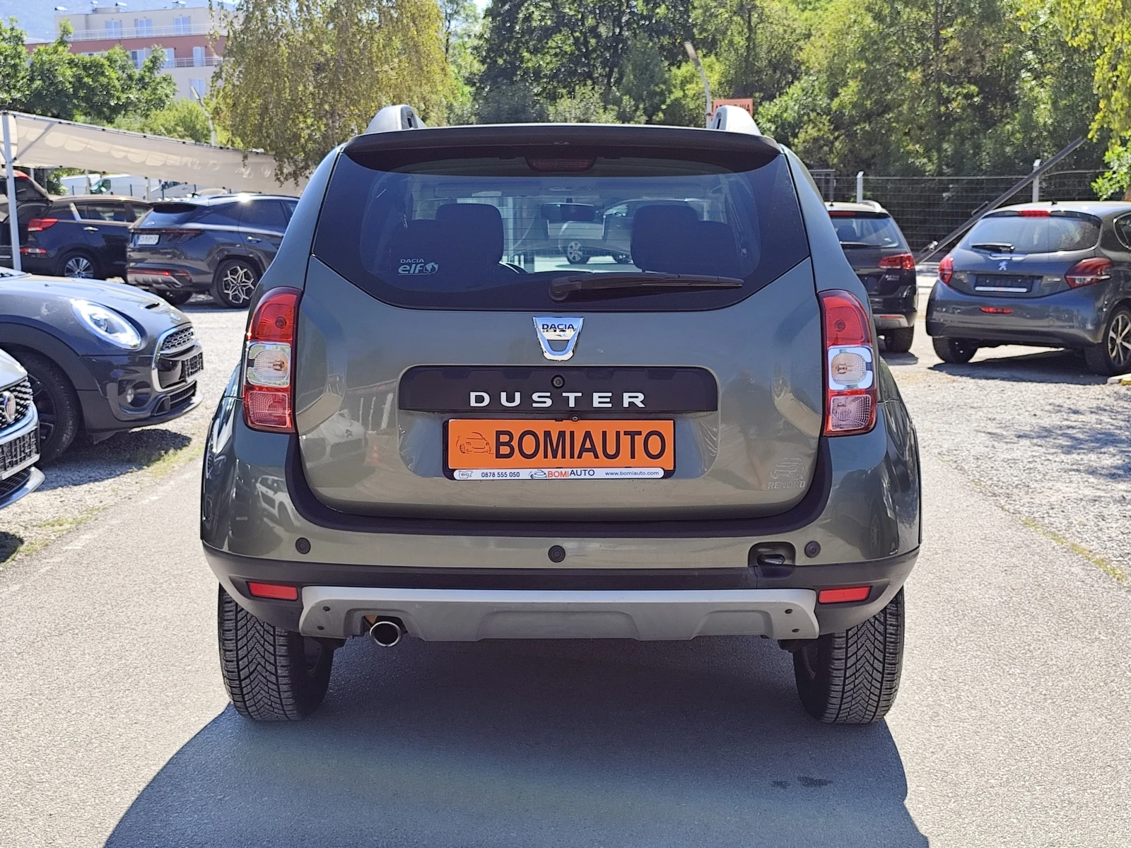 Dacia Duster 1.6i/ГАЗ* CAMERA* ПАРКТРОНИК* КЛИМА* , снимка 5 - Автомобили и джипове - 55739859