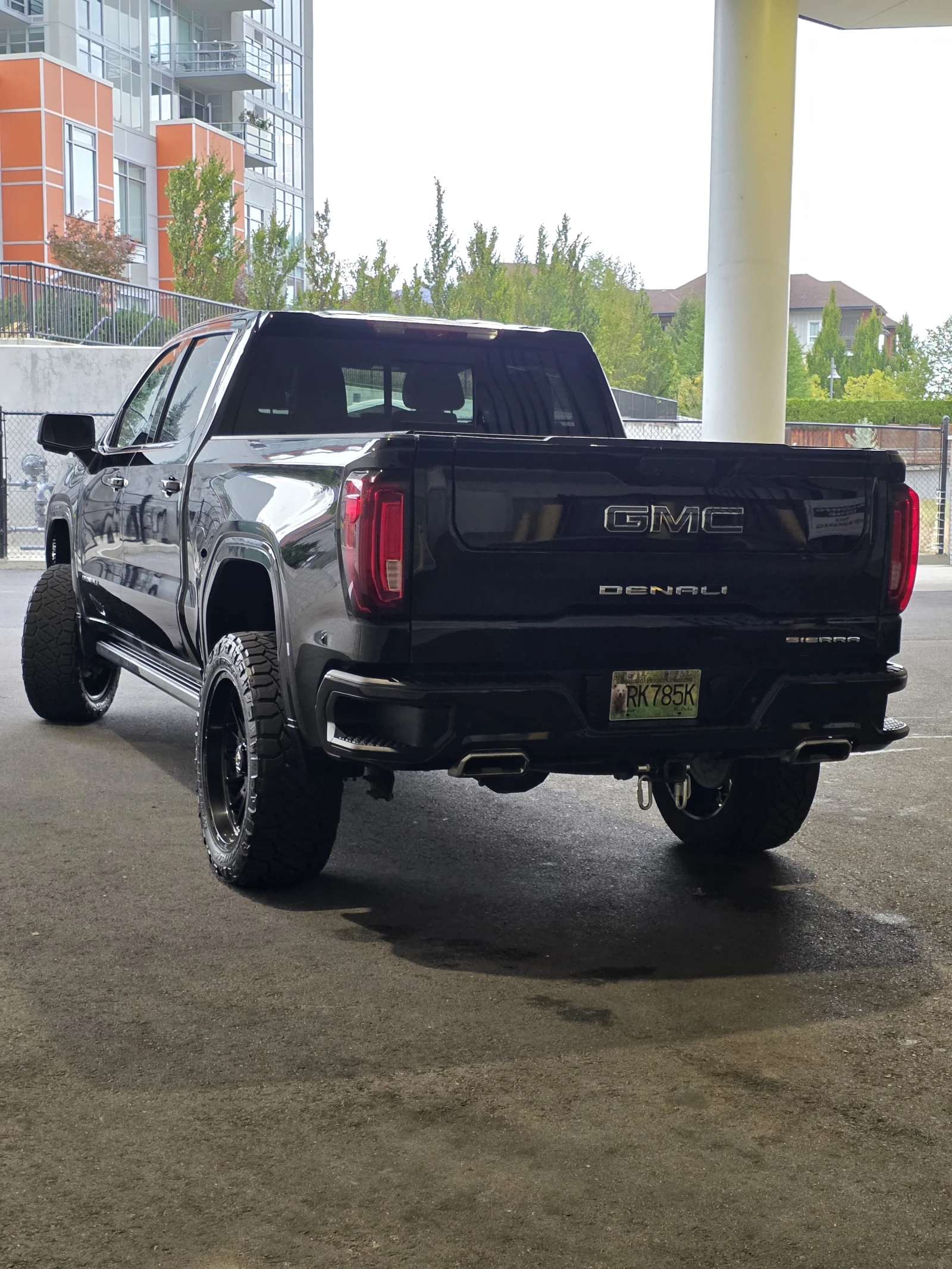 Gmc Sierra * Denali Ultimate * CARFAX * ОПЦИЯ ЗА ФИНАНСИРАНЕ, снимка 2 - Автомобили и джипове - 56068766