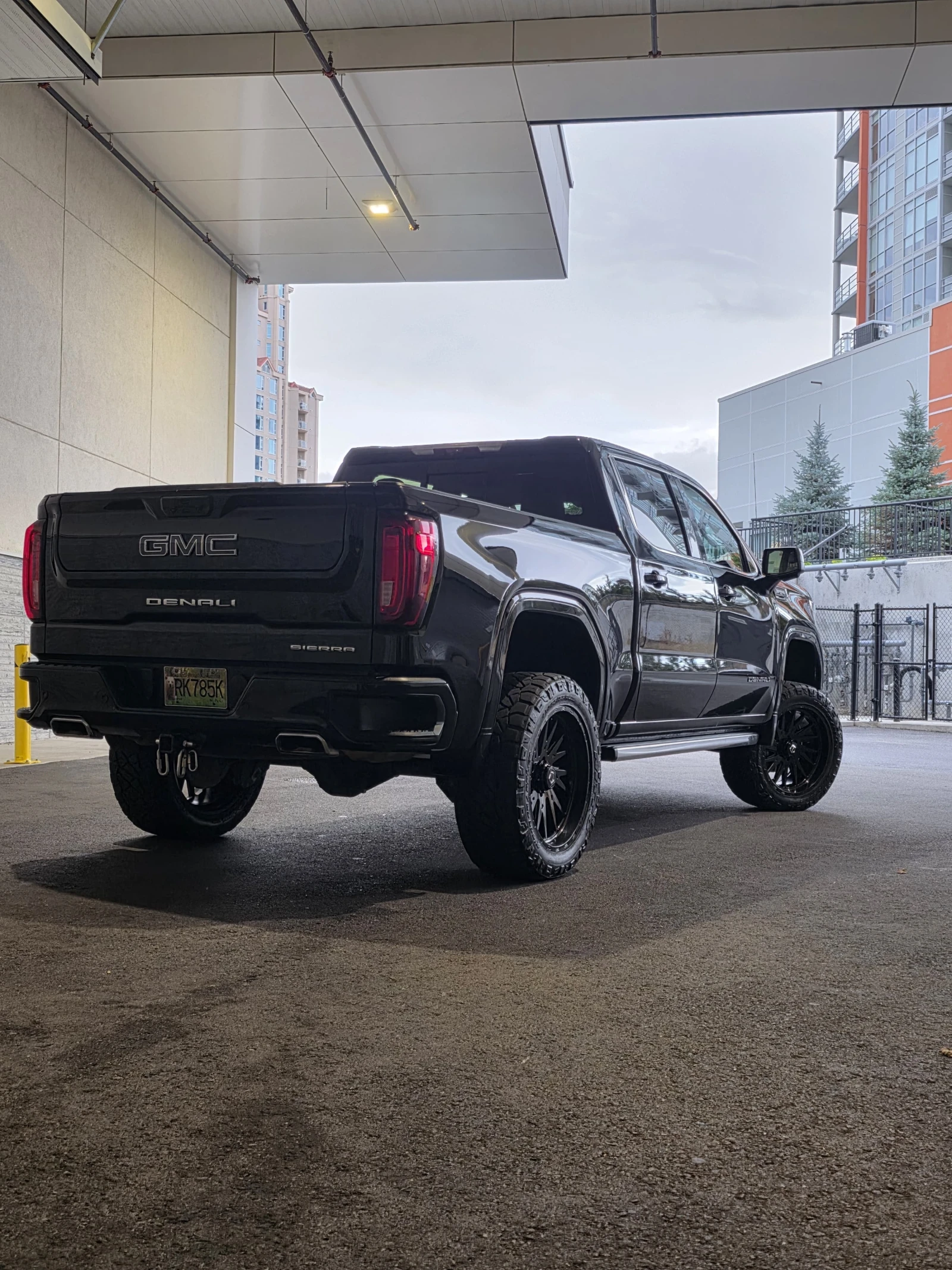 Gmc Sierra * Denali Ultimate * CARFAX * ОПЦИЯ ЗА ФИНАНСИРАНЕ, снимка 15 - Автомобили и джипове - 56068766