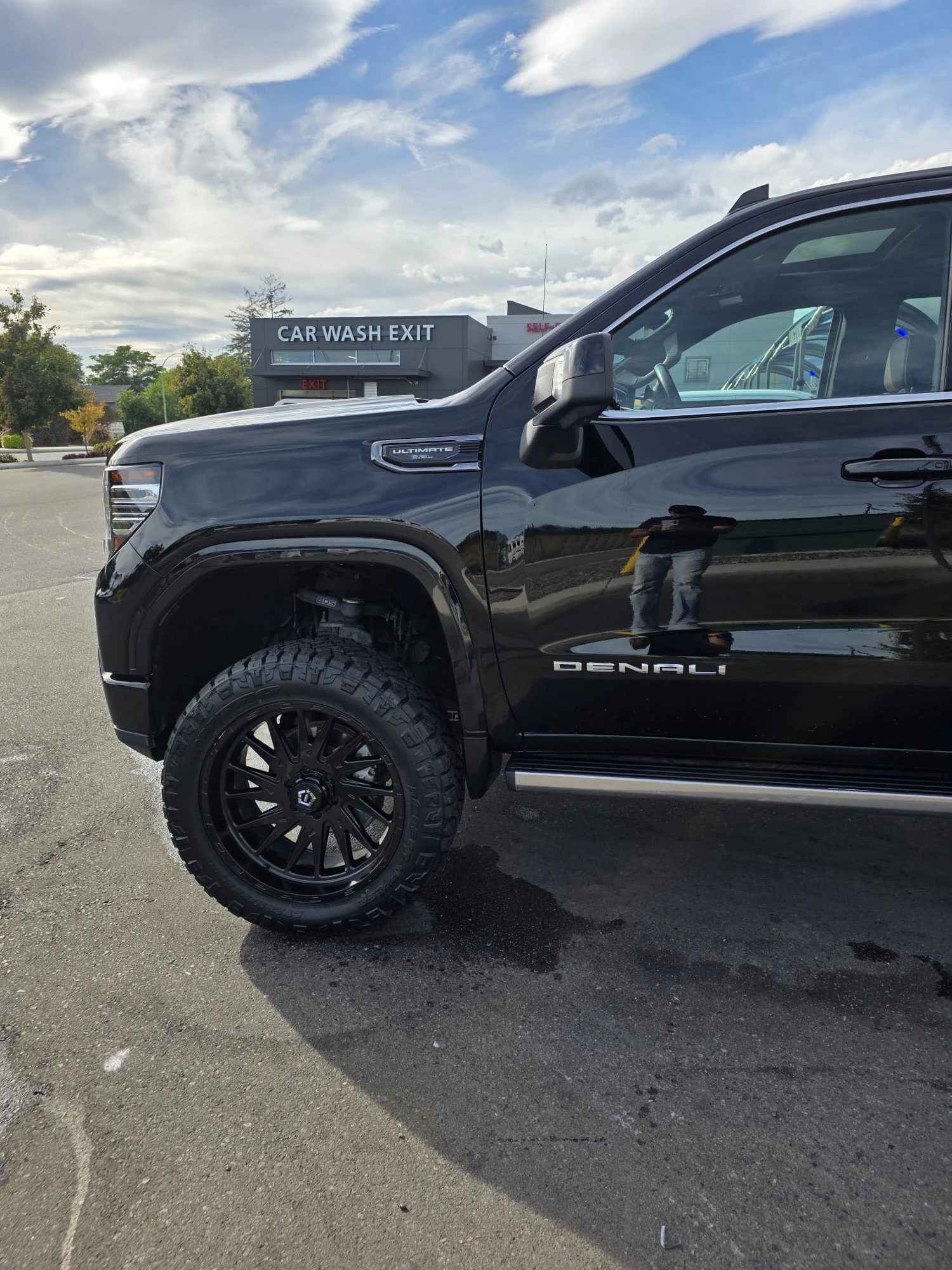 Gmc Sierra * Denali Ultimate * CARFAX * ОПЦИЯ ЗА ФИНАНСИРАНЕ, снимка 16 - Автомобили и джипове - 56068766