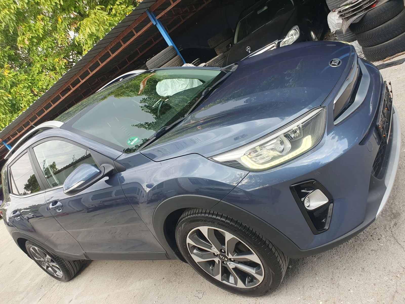 Kia Stonic 1.6D NAVI KOJA KAMERA PODGREV SRDALKI VOLAN