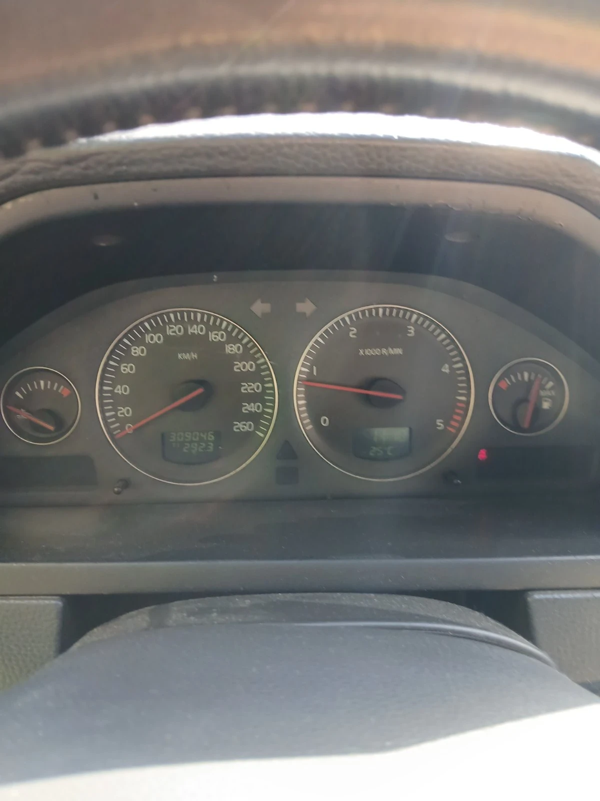 Volvo Xc90, снимка 8 - Автомобили и джипове - 56245258