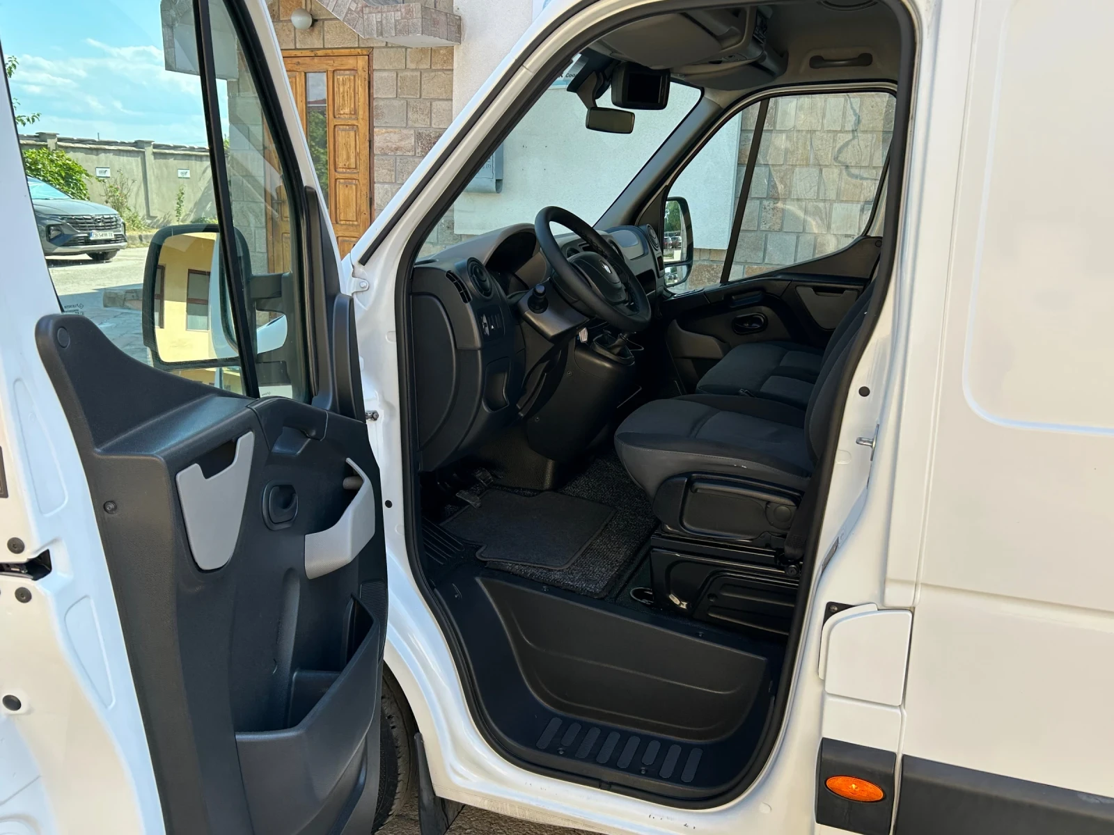 Renault Master 2.3DCI MAXI L3H3 EURO 5 - изображение 9