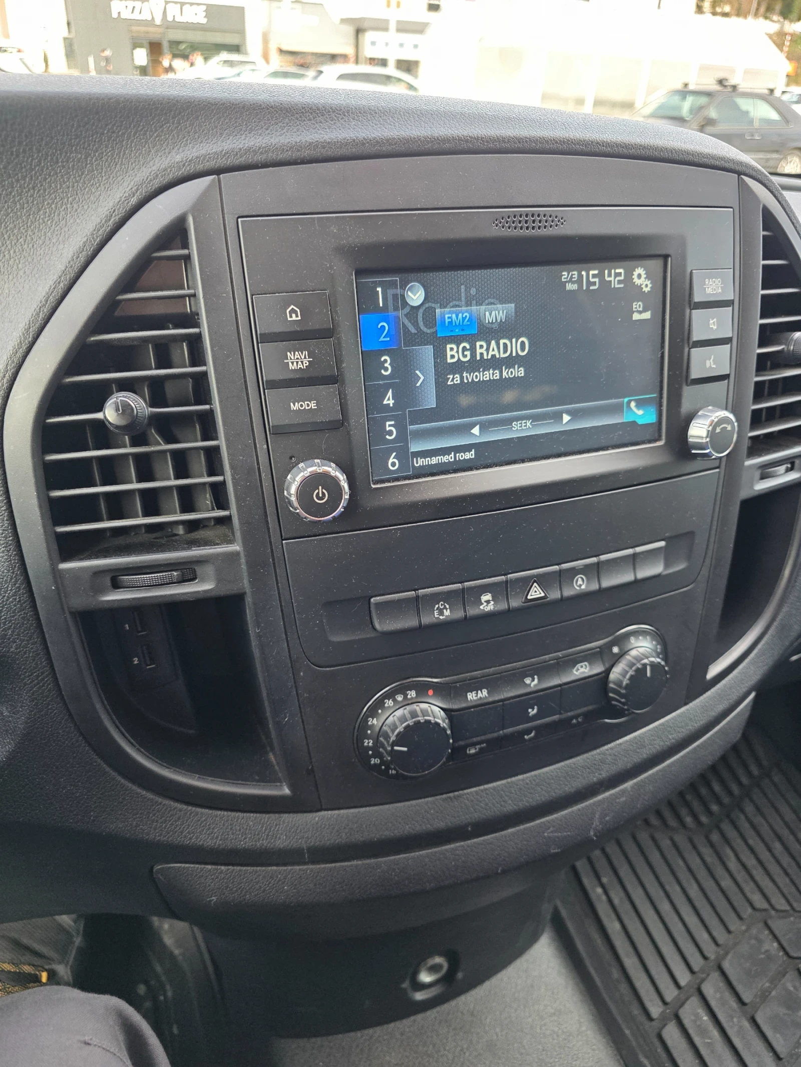 Mercedes-Benz Vito 126 CDI, снимка 8 - Бусове и автобуси - 53952903