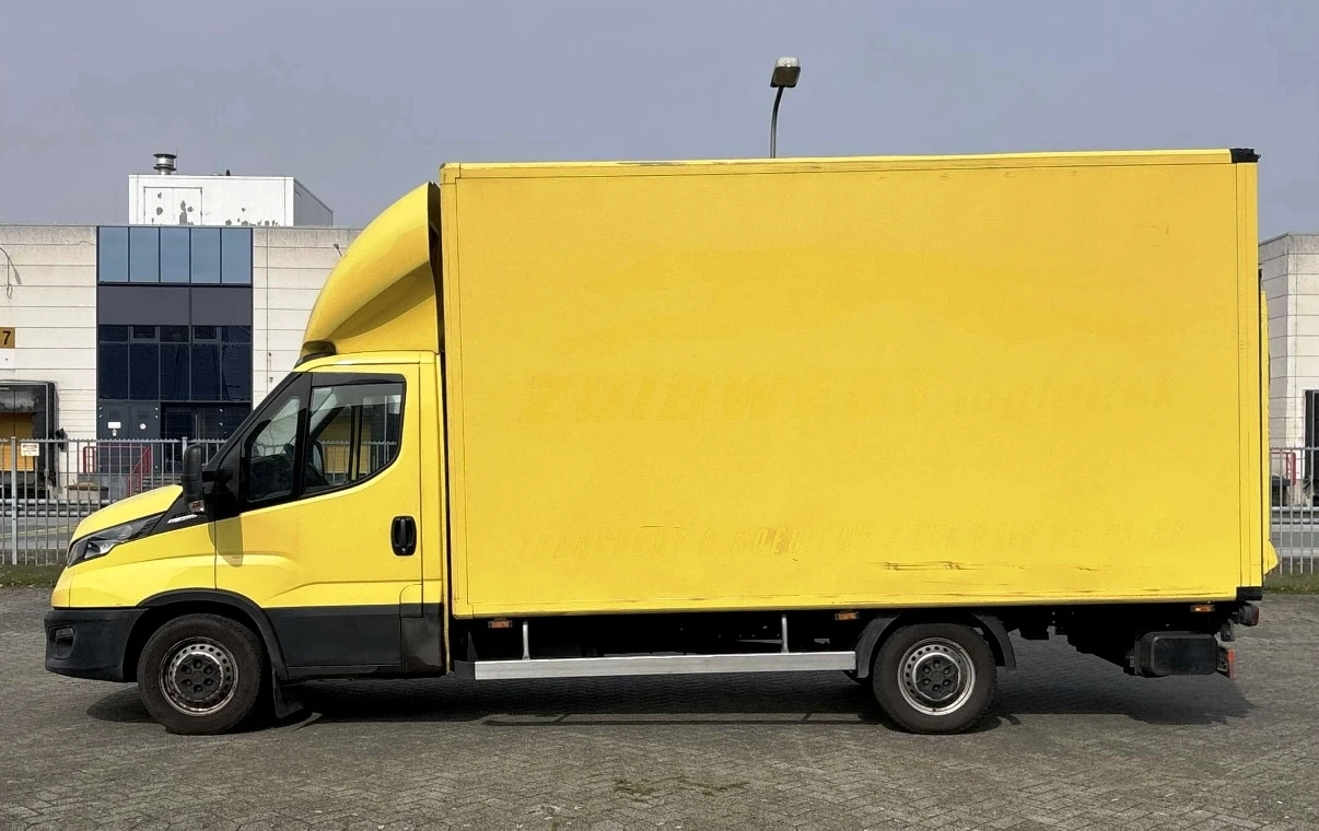 Iveco 35S18 3.0* HI-MATIC* БОРД* 4.40м* КЛИМА* , снимка 3 - Бусове и автобуси - 54170802
