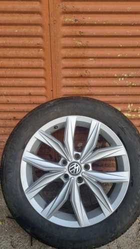       235/55R18  VW Tiguan