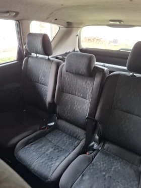 Toyota Avensis verso 2.0 Дизел, снимка 7