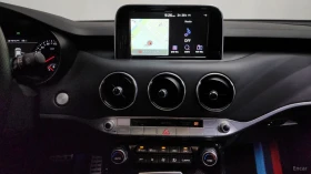 Kia Stinger 3.3 GT TURBO* ОБДУХ* 360* HUD* ПАНО, снимка 14