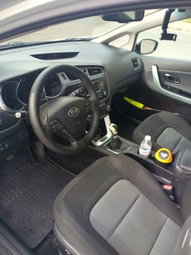 Kia Ceed 1, 6 CRDI , снимка 10