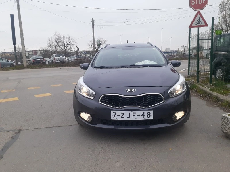 Kia Ceed 1.6 crdi biznes kamera navigate , снимка 17 - Автомобили и джипове - 44144989