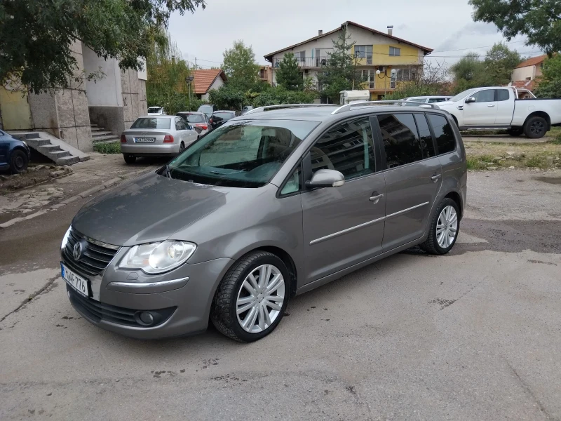 VW Touran 1.4.Fsi  Внос  от  Германия обслужен ! Топ !, снимка 3 - Автомобили и джипове - 47247621