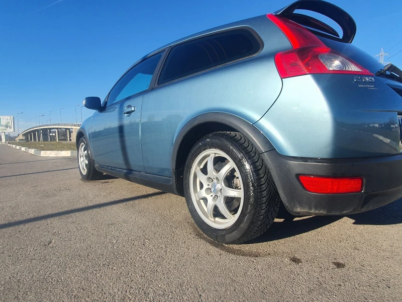 Volvo C30 2.0, снимка 4 - Автомобили и джипове - 48106181