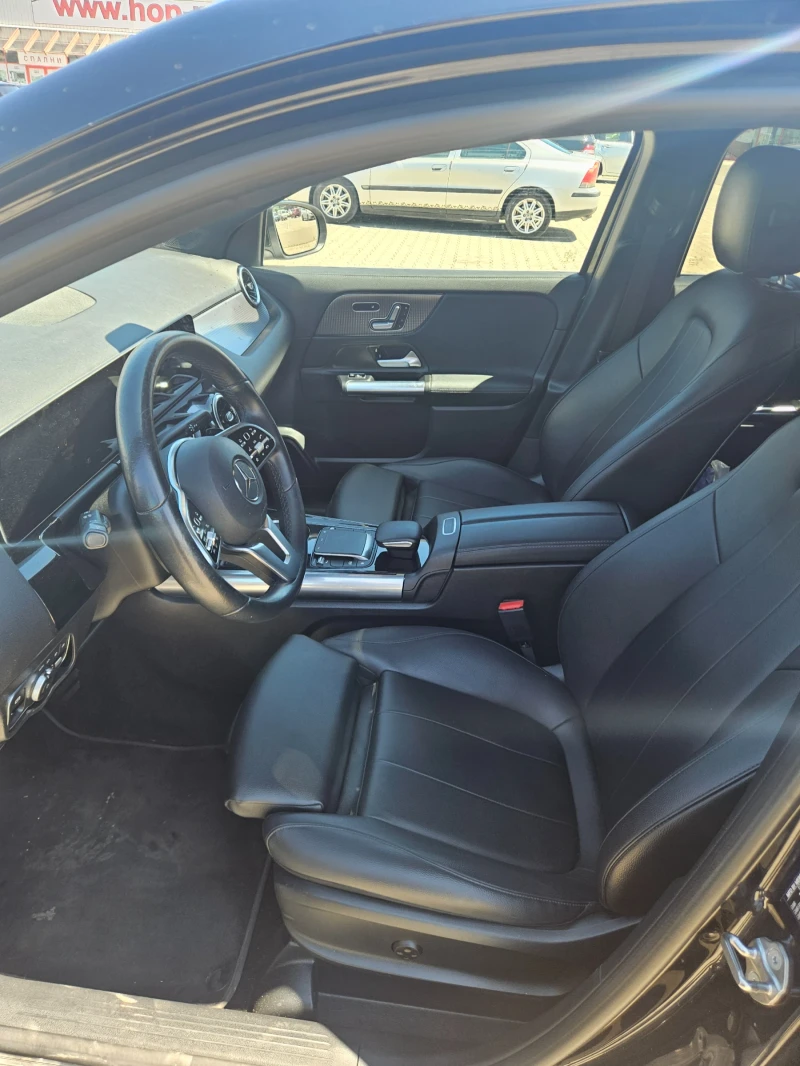 Mercedes-Benz GLA 250, снимка 11 - Автомобили и джипове - 52103475