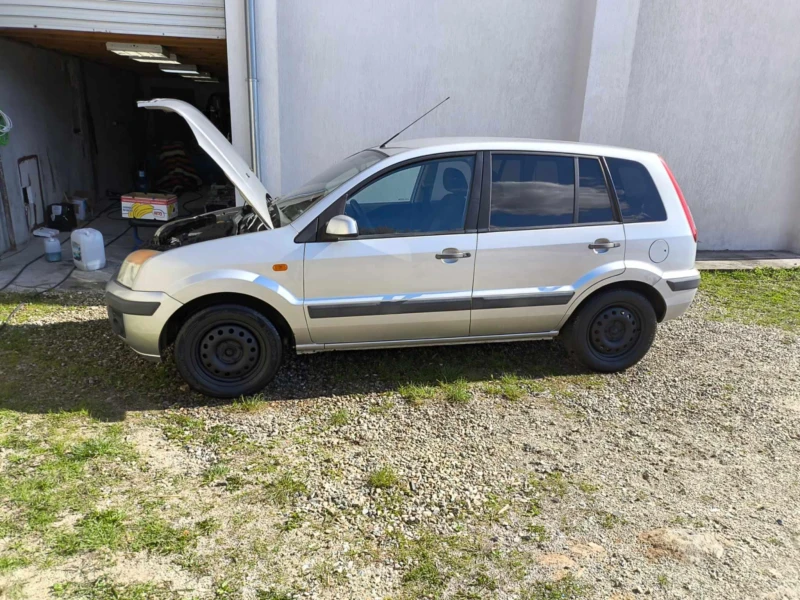 Ford Fusion 1.6 тдци, снимка 6 - Автомобили и джипове - 53036598