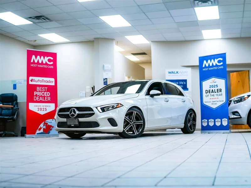 Mercedes-Benz A 250 4MATIC* MEMORY* KEYLESS* AMBIENT* PANO* ПОДГРЕВ* 