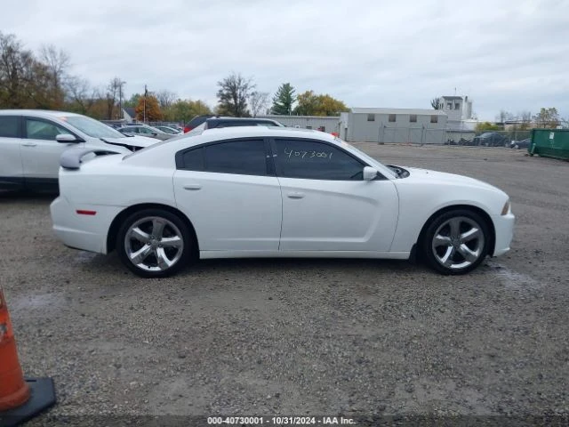 Dodge Charger SXT, снимка 13 - Автомобили и джипове - 48025577