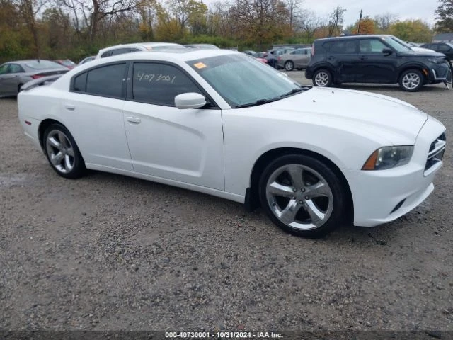 Dodge Charger SXT, снимка 1 - Автомобили и джипове - 48025577