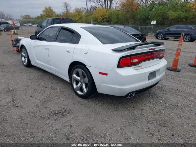 Dodge Charger SXT, снимка 3 - Автомобили и джипове - 48025577