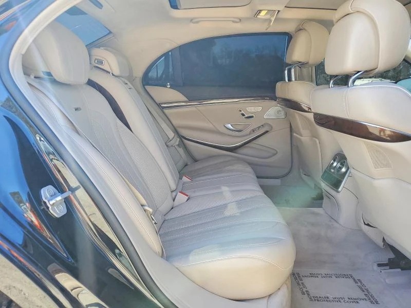 Mercedes-Benz S 63 AMG 4MATIC* КОжа* Подгрев* Обдухване* Кейлес* Blind Sp, снимка 10 - Автомобили и джипове - 53944443