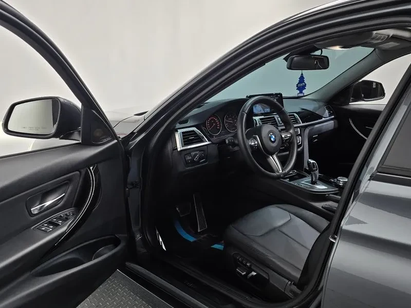 BMW 320 d-MSport - САМО 30% АВАНС, снимка 10 - Автомобили и джипове - 55706080