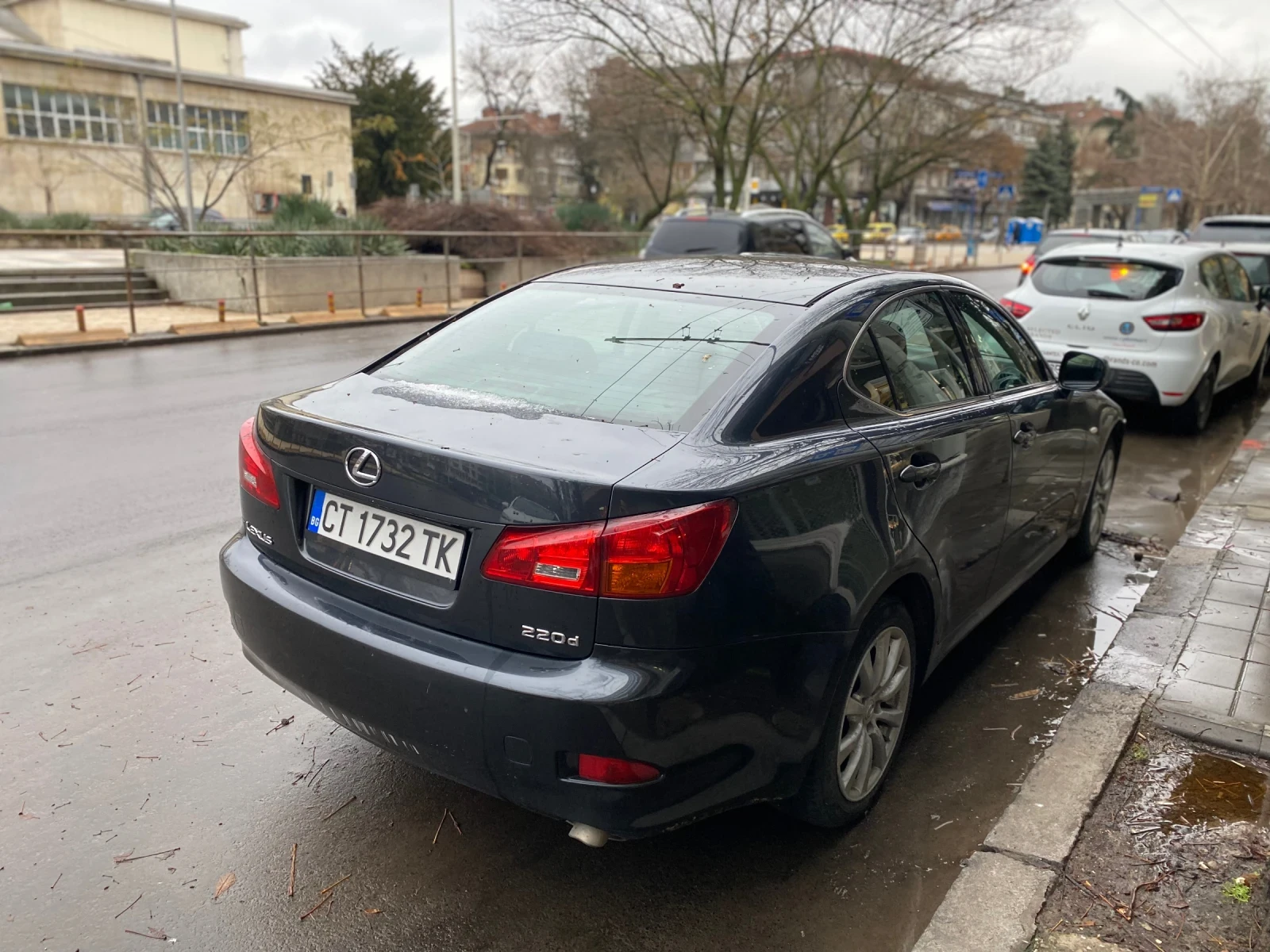 Lexus IS 220d  - изображение 3