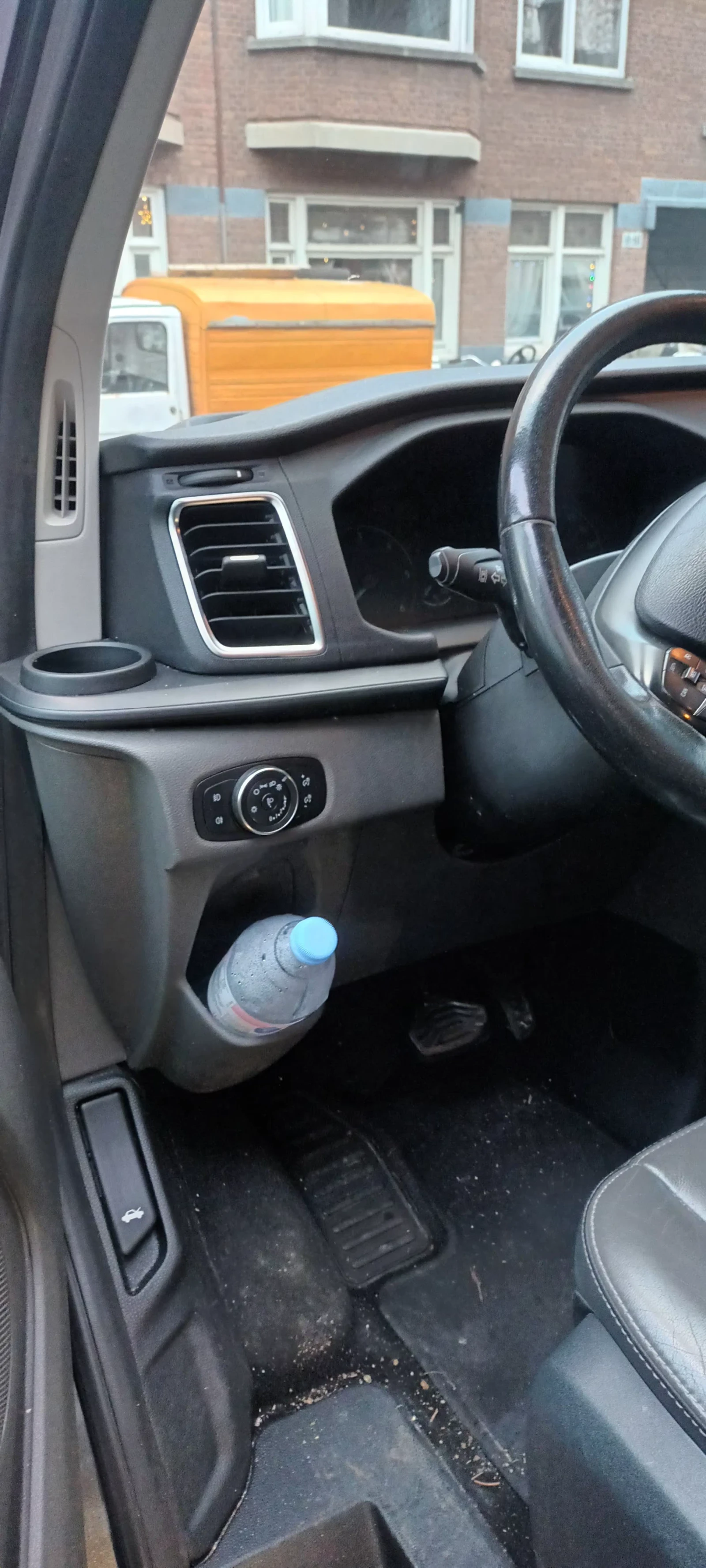 Ford Transit Custom 4+ 1 - изображение 3
