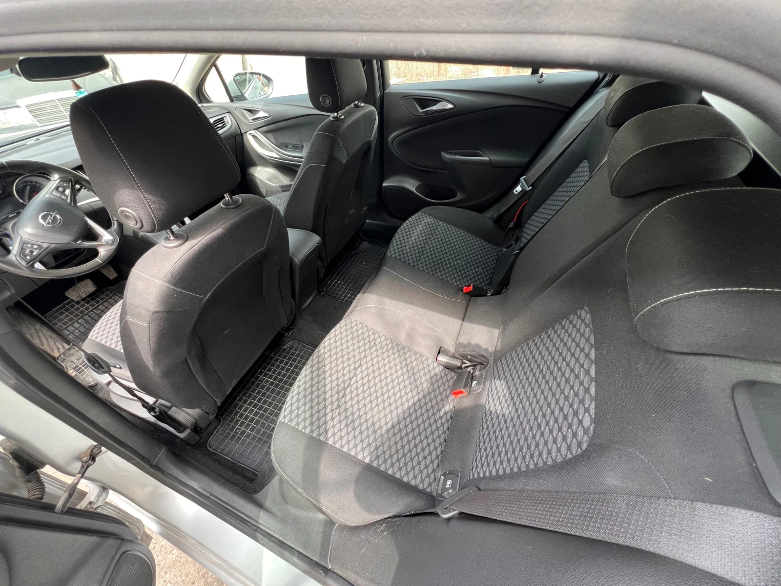 Opel Astra  K Business Edition - изображение 7