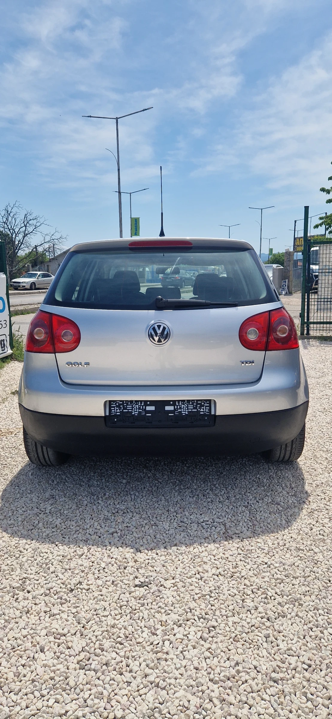 VW Golf 1.9tdi-NAVI-ИТАЛИЯ - изображение 4