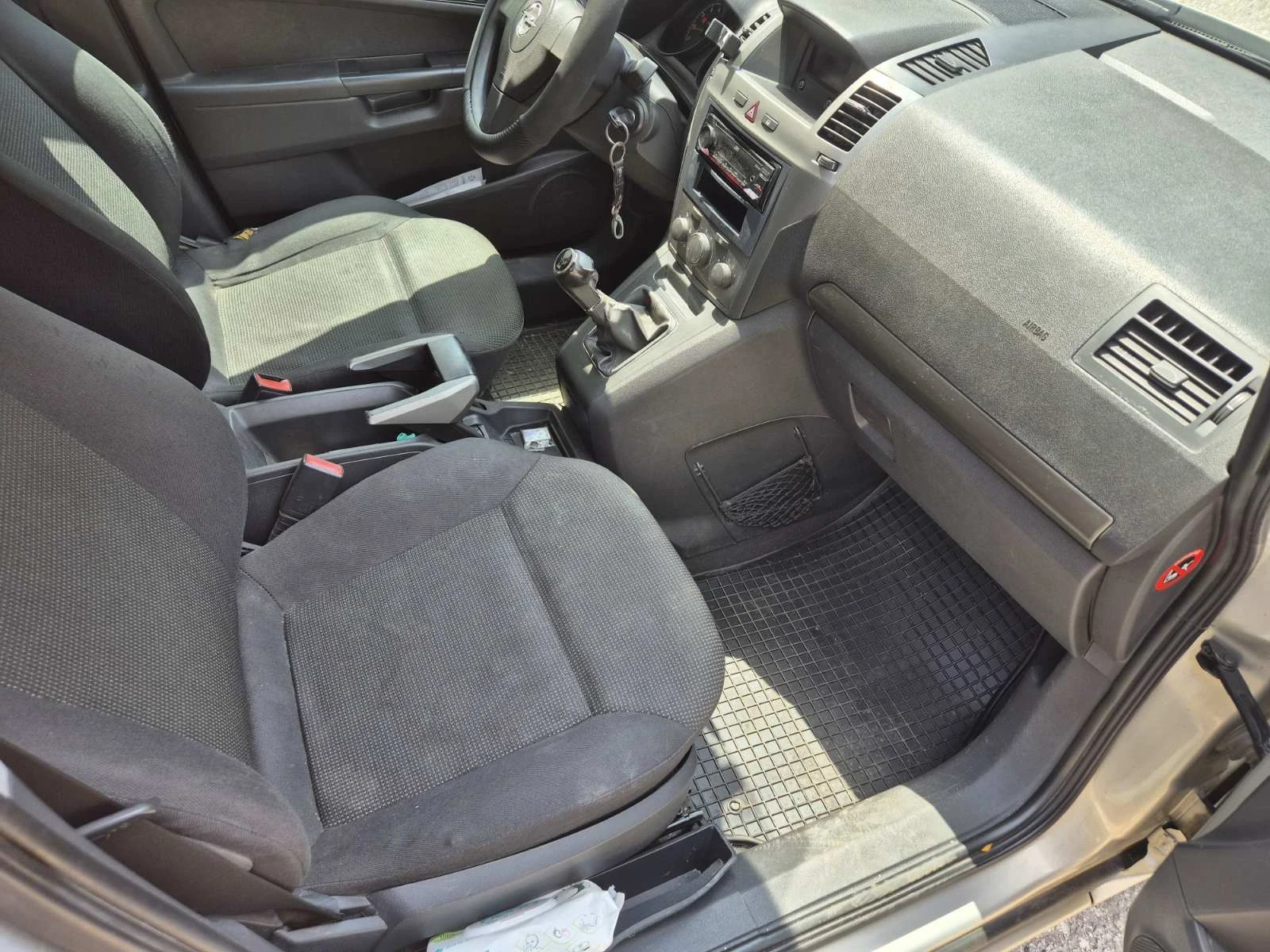 Opel Zafira  - изображение 7