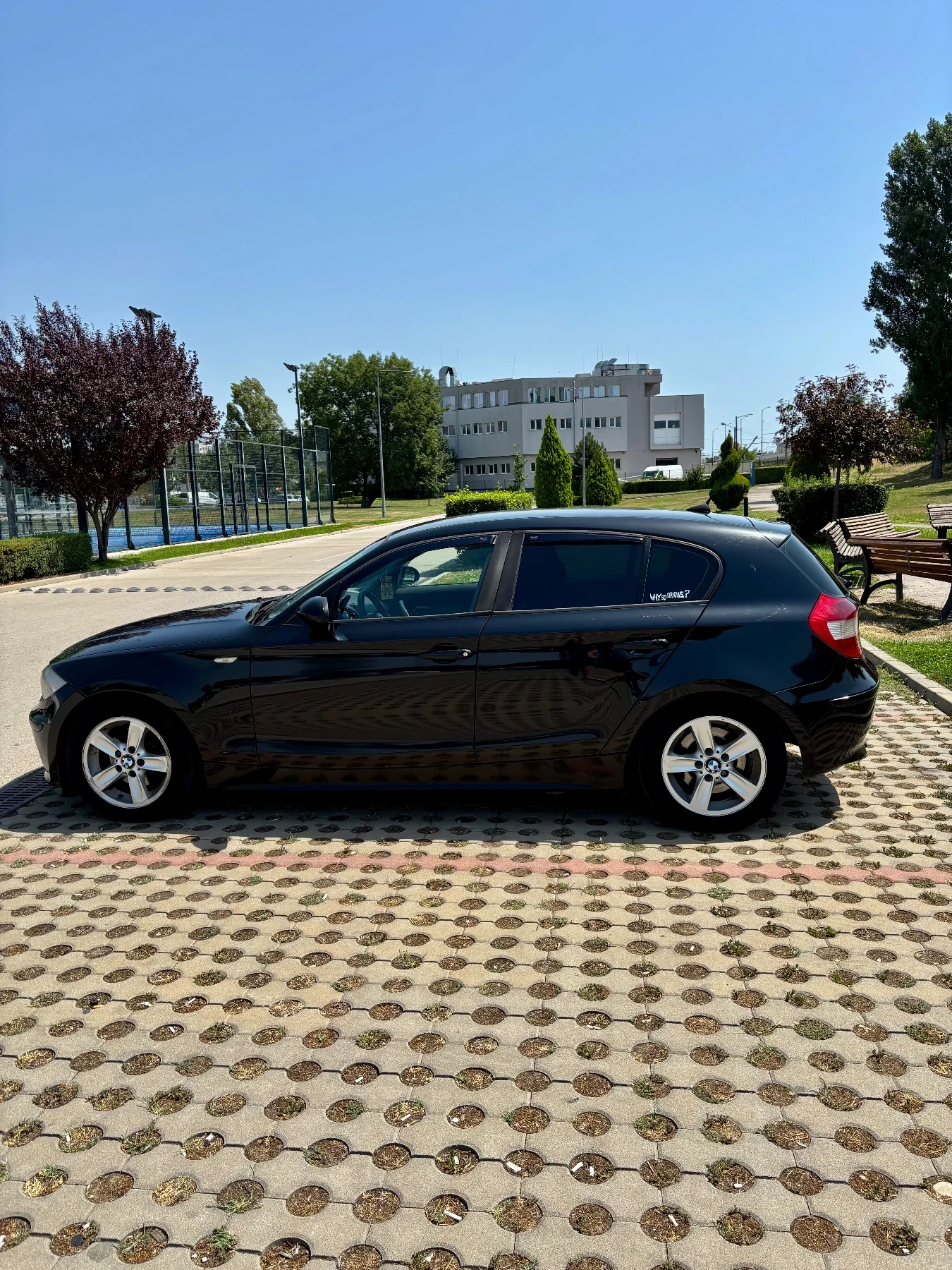 BMW 120 2.0d - изображение 2