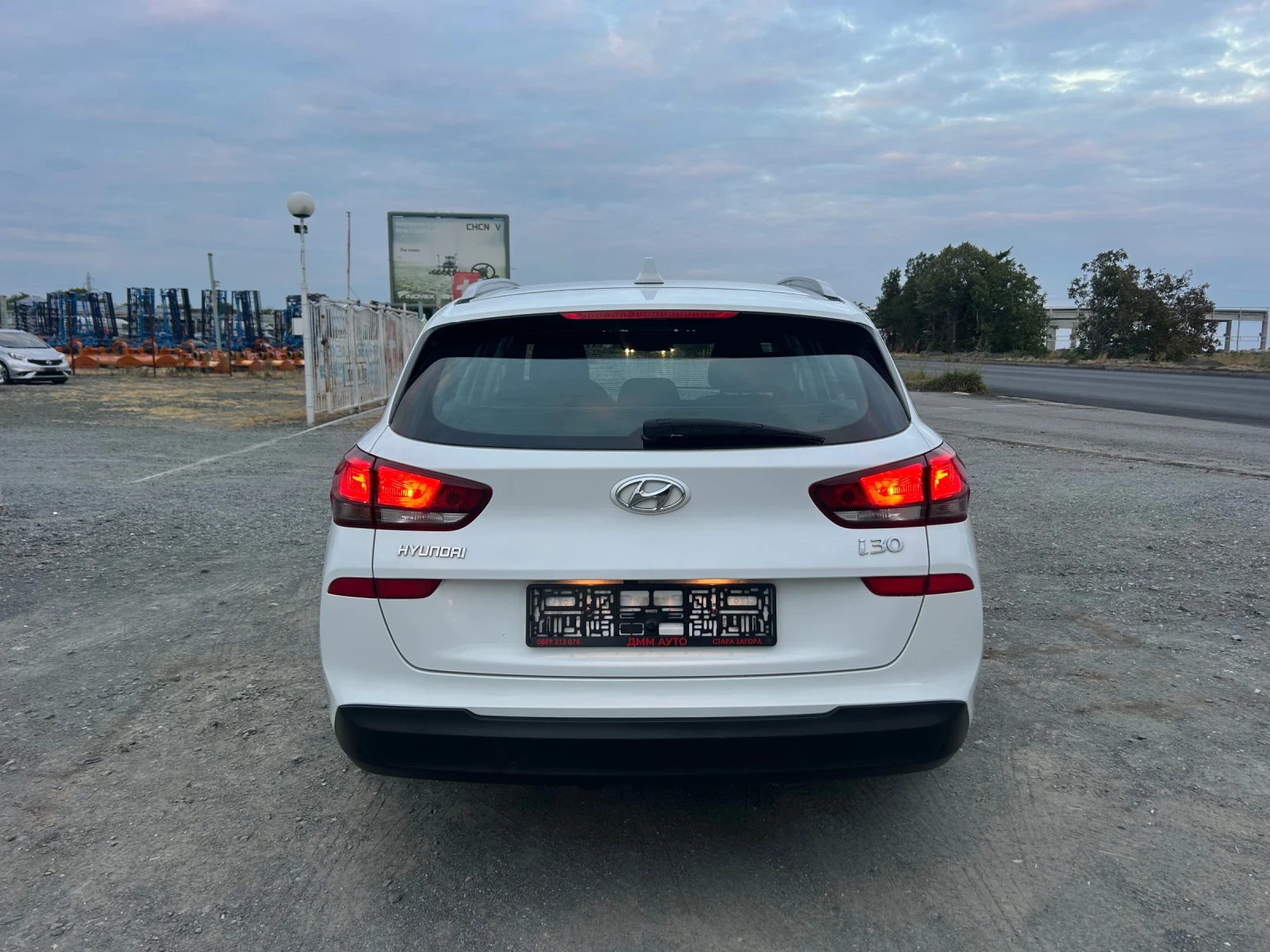 Hyundai I30 PREMIUM / 1.6 CRDI / ЕВРО6В / CARPLAY / CAMERA - изображение 6