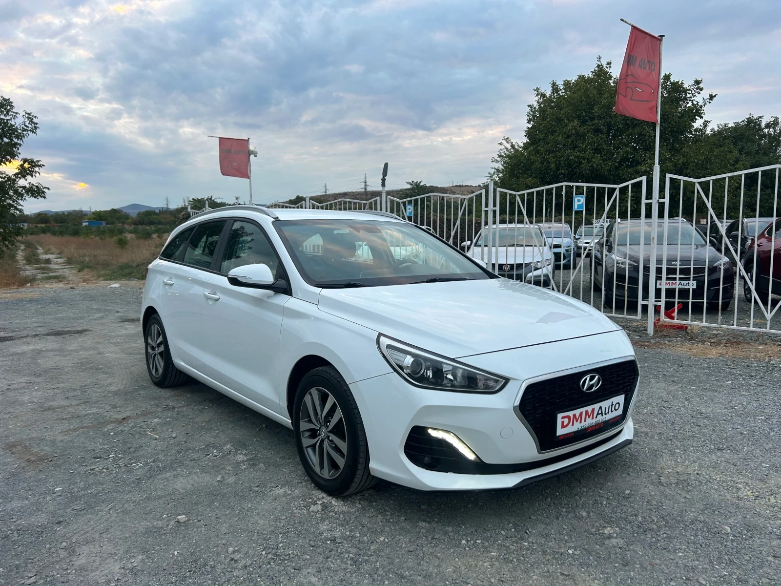 Hyundai I30 PREMIUM / 1.6 CRDI / ЕВРО6В / CARPLAY / CAMERA - изображение 3