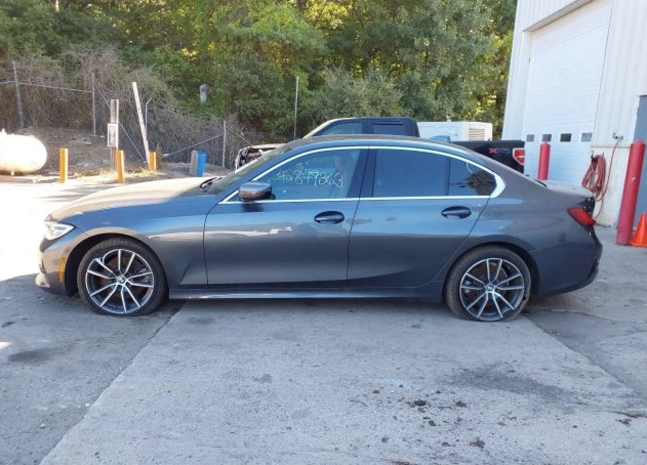 BMW 330  - изображение 5