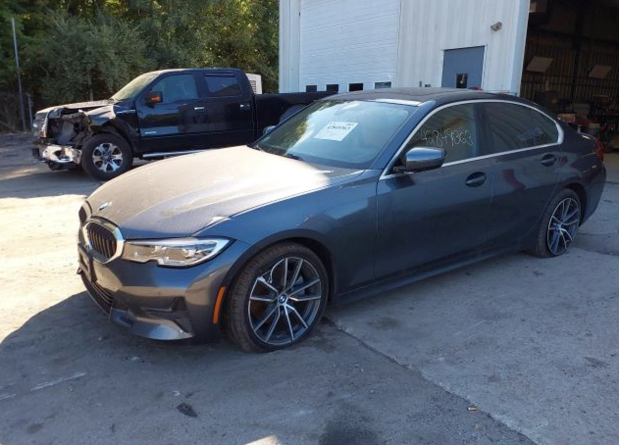 BMW 330  - изображение 2