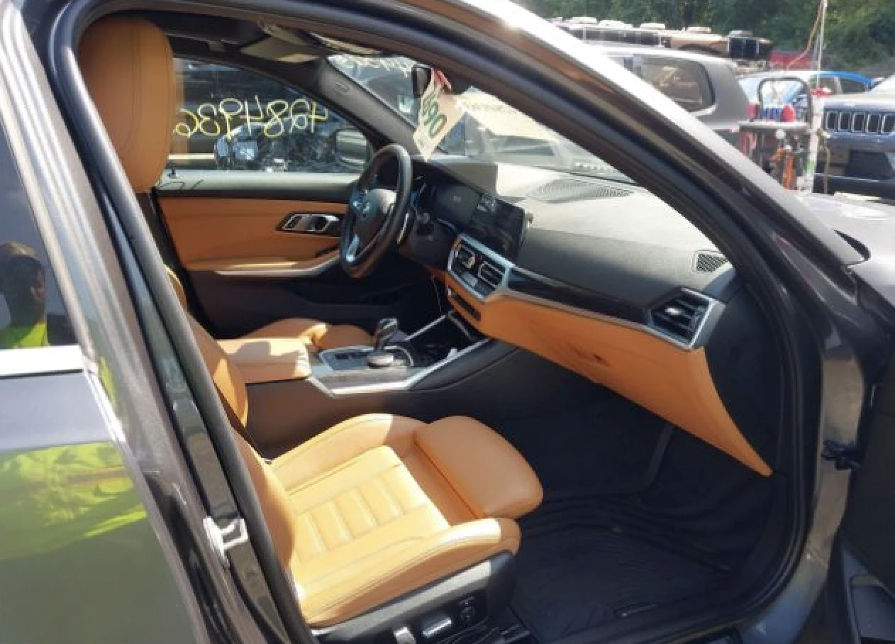 BMW 330  - изображение 7