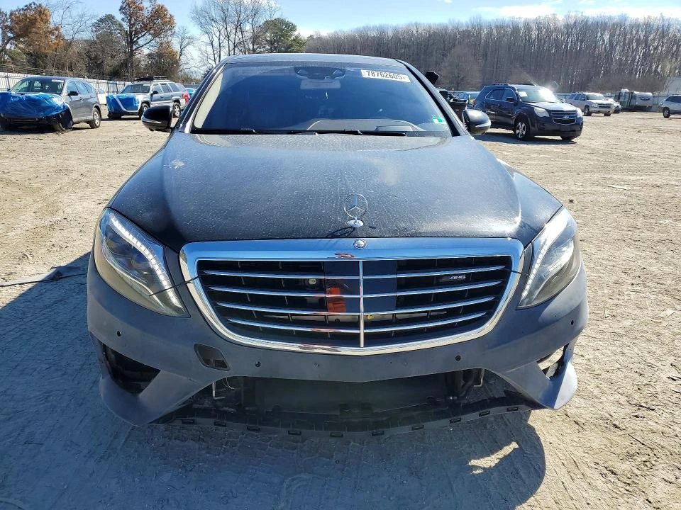 Mercedes-Benz S 63 AMG 4MATIC* КОжа* Подгрев* Обдухване* Кейлес* Blind Sp, снимка 5 - Автомобили и джипове - 53944443